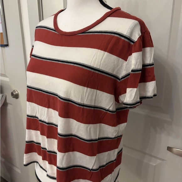 Tilly's red and white striped basic soft tee size L - Picture 6 of 8